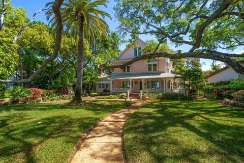 969 Victoria Dr, Dunedin, FL 34698
