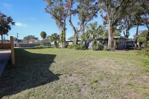 2241 Highland St S, Saint Petersburg, FL 33705
