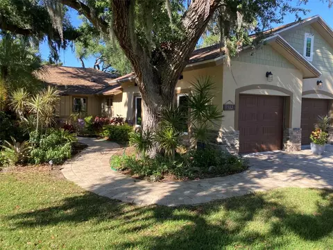 1502 Pecan St, Nokomis, FL 34275