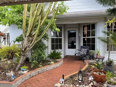 472 Sandringham Close, Palm Harbor, FL 34683