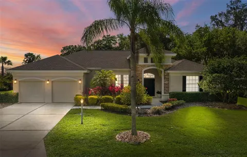 3018 Forest Hammock Dr, Plant City, FL 33566