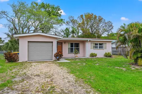 1434 Parkwood St, Clearwater, FL 33755