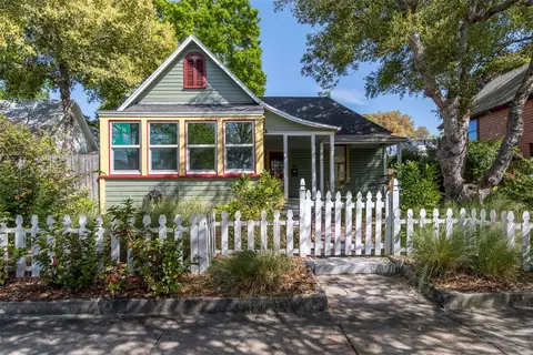 319 5th Ave N, Saint Petersburg, FL 33701