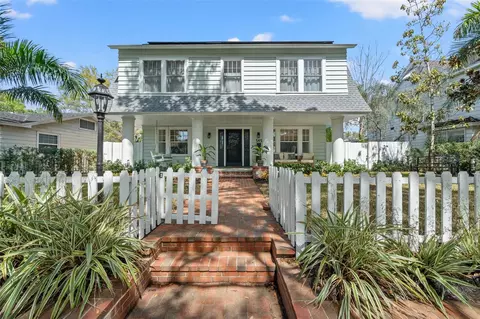 545 19th Ave NE, Saint Petersburg, FL 33704