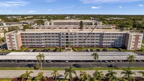 5501 80th St N #209, Saint Petersburg, FL 33709