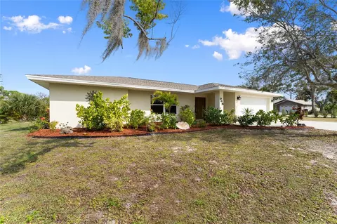 745 S Oxford Dr, Englewood, FL 34223