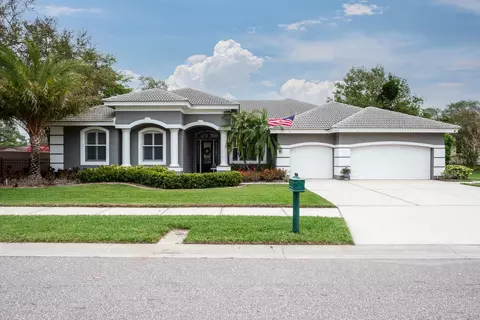227 Highland Woods Dr, Safety Harbor, FL 34695