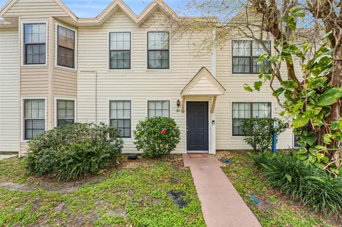2302 Maki Rd #30, Plant City, FL 33563