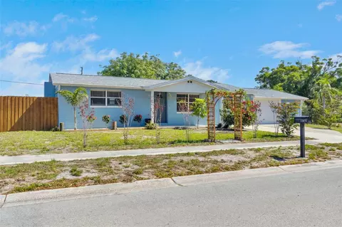 12873 101st Way, Largo, FL 33773