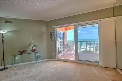 18400 E Gulf Blvd #PH-11, Indian Shores, FL 33785