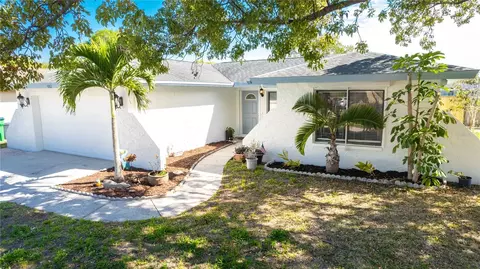9182 85th Ave, Seminole, FL 33777