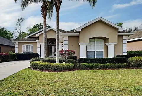 12318 Woodlands Cir, Dade City, FL 33525