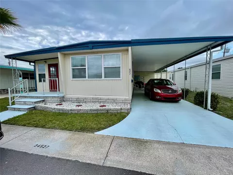 34527 Violet Dr N, Pinellas Park, FL 33781