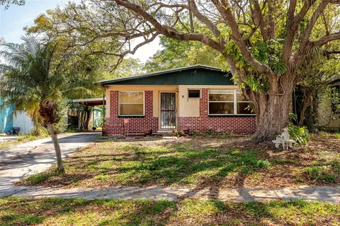 1277 Woodlawn Ter, Clearwater, FL 33755