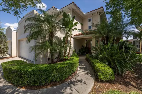 242 Valencia Cir, Saint Petersburg, FL 33716