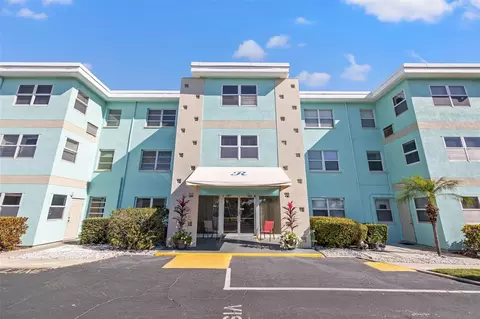 11447 Park Blvd #302, Seminole, FL 33772