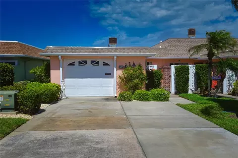 657 Boca Ciega Point Blvd S, Saint Petersburg, FL 33708