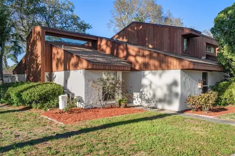 2068 Sunset Point Rd #105, Clearwater, FL 33765
