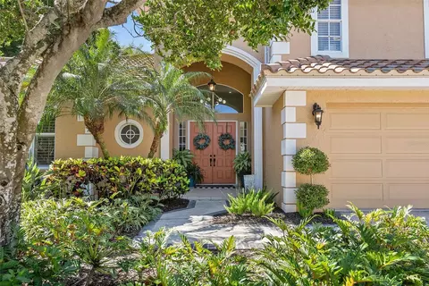 520 Bay Laurel Ct NE, Saint Petersburg, FL 33703