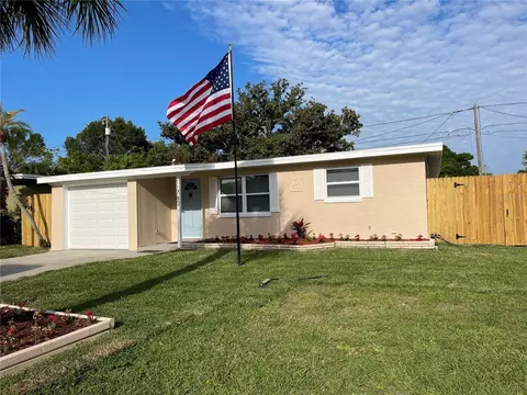 11780 104th St, Largo, FL 33773