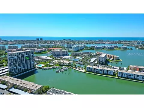 7300 Sun Island Dr S #1005, South Pasadena, FL 33707