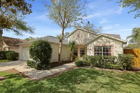 1300 Bluffs Cir, Dunedin, FL 34698