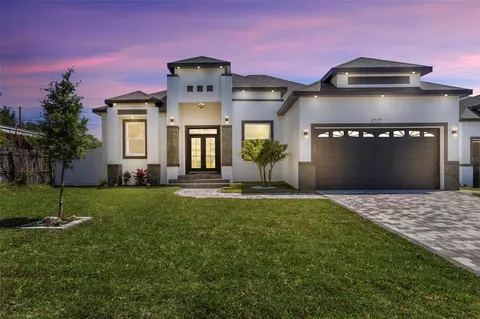 1717 E Lagoon Cir, Clearwater, FL 33765