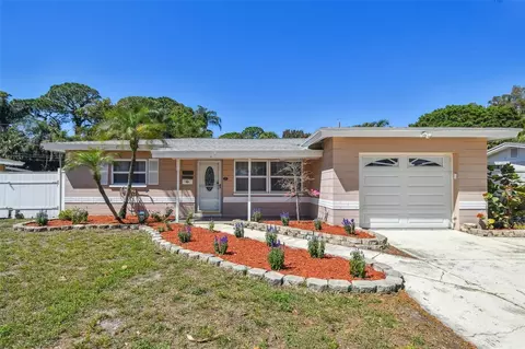 3484 70th Way N, Saint Petersburg, FL 33710