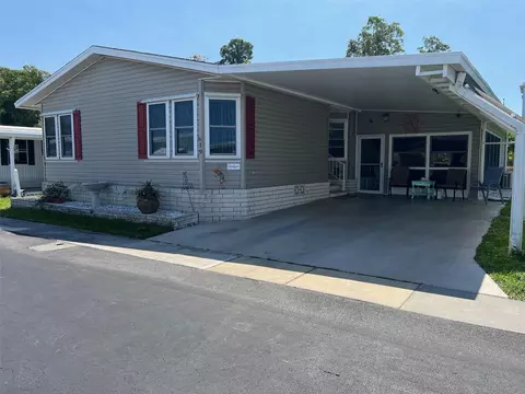 19 Royal Palm Cir, Largo, FL 33778