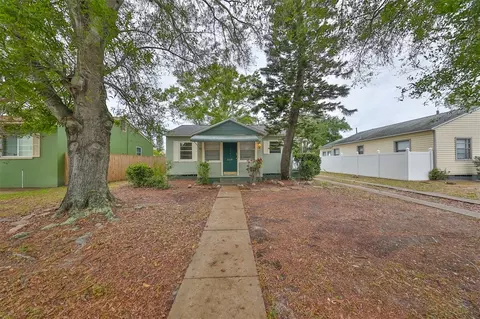 319 37th St S, Saint Petersburg, FL 33711