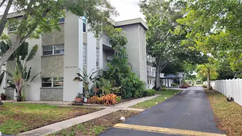 5890 38th Ave N #208, Saint Petersburg, FL 33710