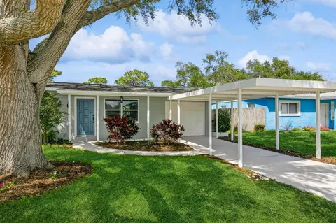 11065 108th Ave, Seminole, FL 33778