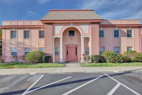 7000 Sunset Dr S #1B, South Pasadena, FL 33707