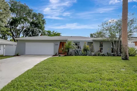 12787 139th St, Largo, FL 33774
