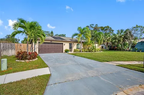 9605 129th Ave, Largo, FL 33773