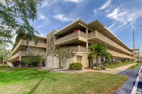 1051 79th Ave N #208, Saint Petersburg, FL 33702