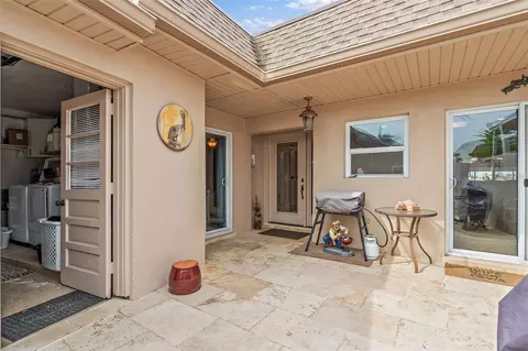 695 Boca Ciega Point Blvd N, Saint Petersburg, FL 33708