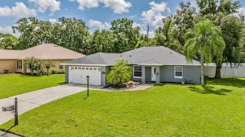 1729 Oakwood Estates Dr, Plant City, FL 33563