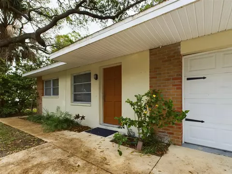 10568 Dixon Dr, Seminole, FL 33772