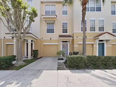 3179 Bayshore Oaks Dr, Tampa, FL 33611