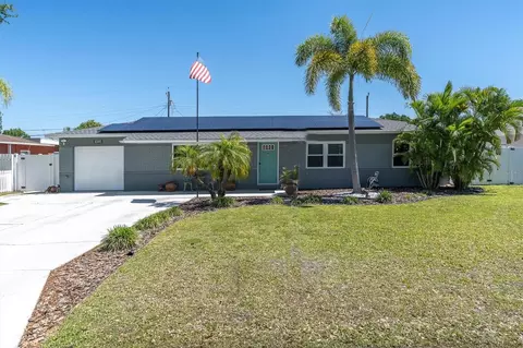 6395 17th Ln N, Saint Petersburg, FL 33702