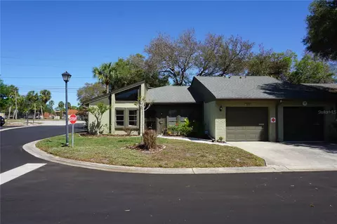 2101 Sunset Point Rd #101, Clearwater, FL 33765