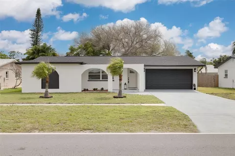 13113 Ridge Rd, Largo, FL 33778