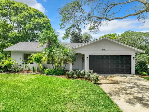 1598 Sandalwood Dr, Dunedin, FL 34698