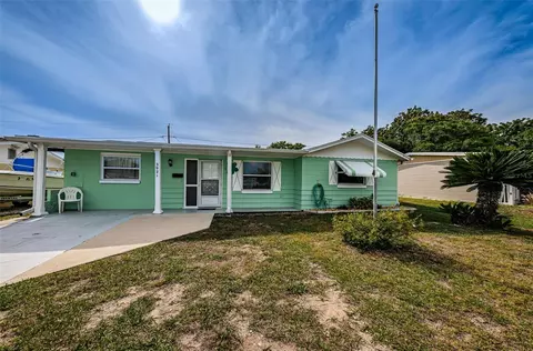 3921 Saturn Dr, New Port Richey, FL 34652