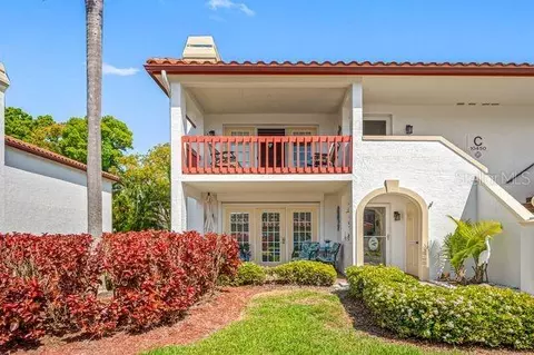 10450 Village Dr #201, Seminole, FL 33772