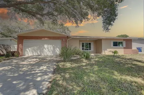 13901 88th Ave, Seminole, FL 33776