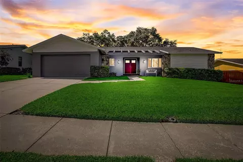 1318 Sutton Place Dr, Palm Harbor, FL 34683