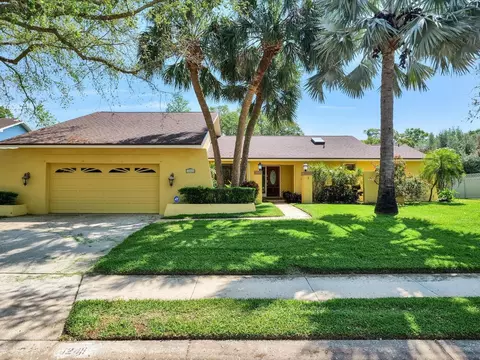12411 Chickasaw Trl, Largo, FL 33774