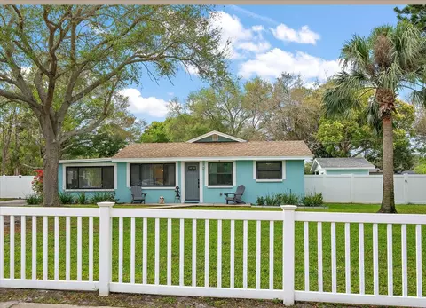 2580 Dryer Ave, Largo, FL 33770